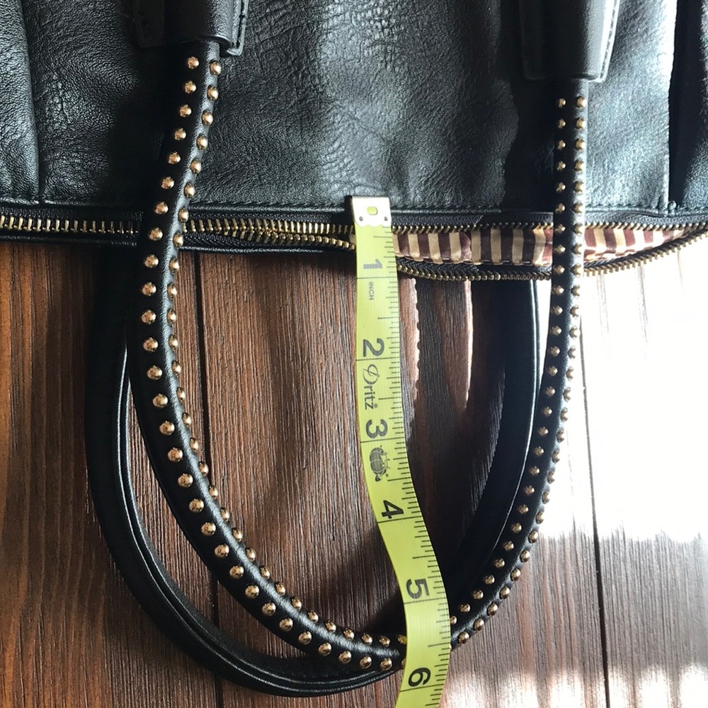 MG Collection Purses EUC - Picture 12 of 12